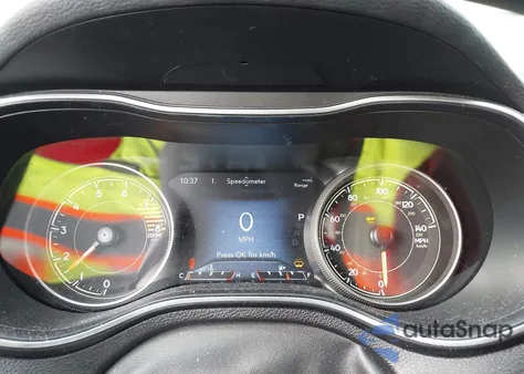 2021 Jeep Cherokee Latitude Lux 4X4 z USA, uszkodzony, nr VIN 1C4PJMMXXMD222781